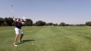 Swing de golf técnica, fases y ejercicios paso a paso